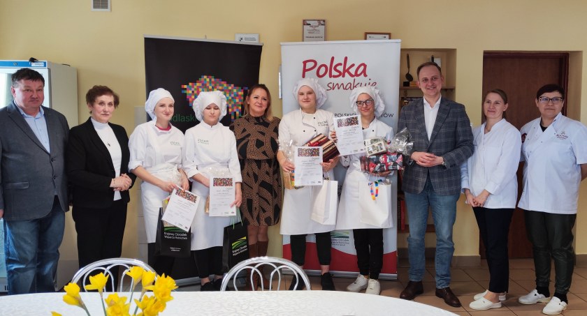 Dziewczęta gotowały z klasą