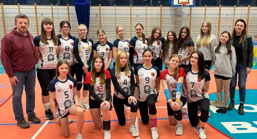 Młodziczki SAS Sejny z brązowymi medalami