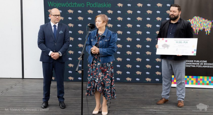 Przekazanie dotacji w Białymstoku 