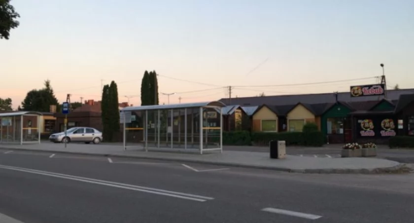 Autobus (jeszcze) kursuje, negocjacje trwają