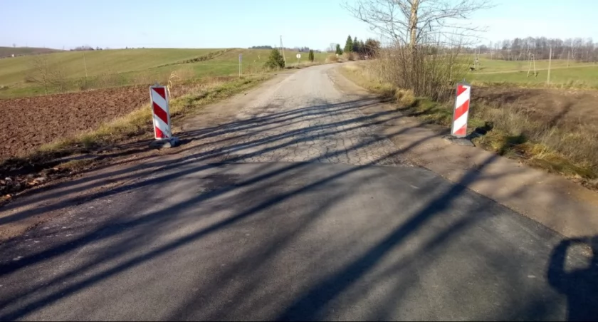 Trzy odcinki dróg powiatowych ze wsparciem na remont