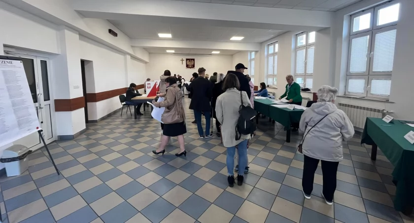 Rekordowa frekwencja, bez wyników w powiecie
