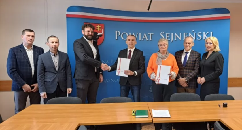 Pół roku na remont powiatowej drogi na Zelwę