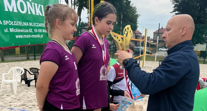 Brązowe medale w siatkówce plażowej