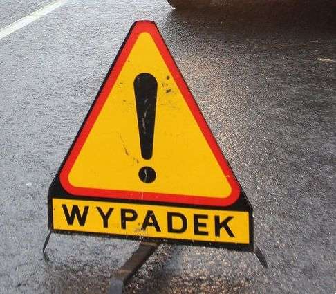 Zderzenie z drzewem