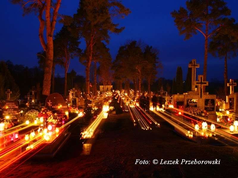 Wszystkich Świętych i Zaduszki (ZDJĘCIA)