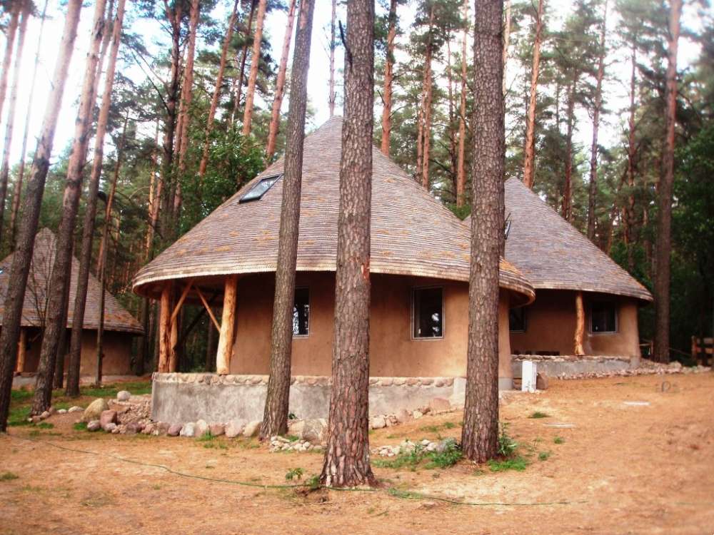 Baśniowy Szlak i Gliniana Wioska wyróżnione