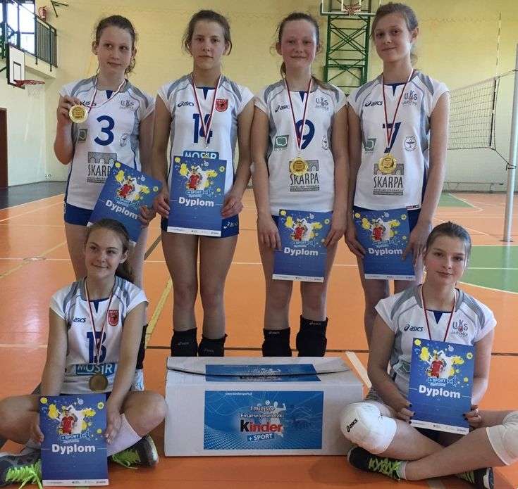I miejsce młodych siatkarek