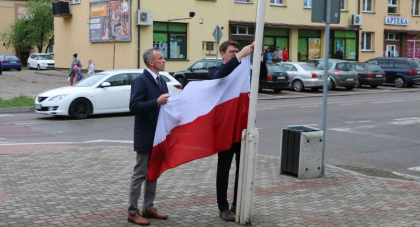 Pamiętamy o fladze państwowej