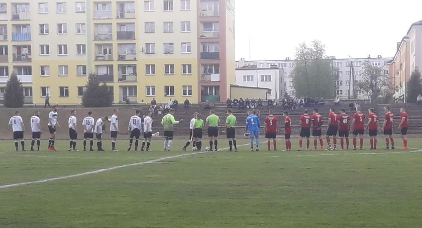 Czarni Czarna Białostocka - Pomorzanka Sejny 1:0 na wyjeździe
