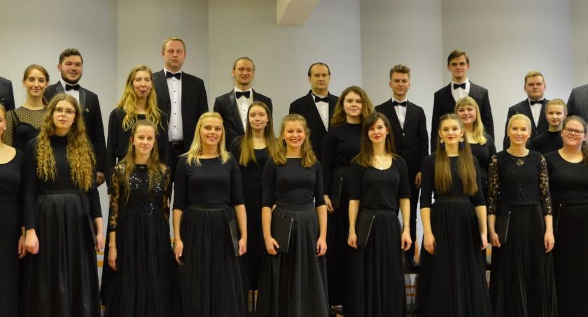 Koncert Chóru Uczelni Muzycznej z Rygi