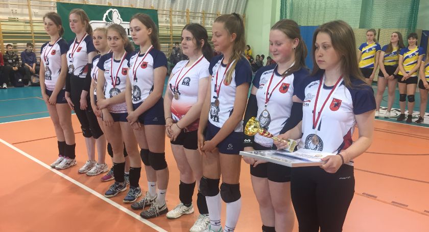 Podium siatkarek w Gimnazjadzie
