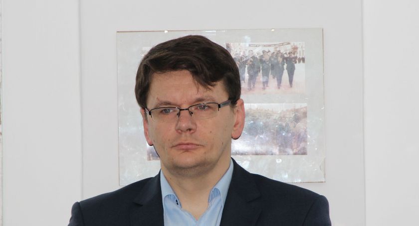 Rada pochyli się nad pensją burmistrza i swoimi dietami