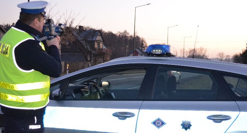 Stracił prawo jazdy i zapłacił słony mandat