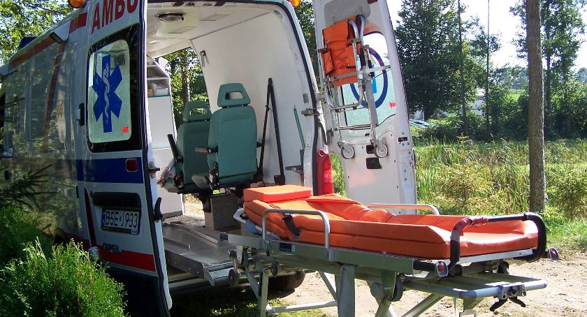 Stan epidemii. Kto bezwzględnie zostaje w domu?