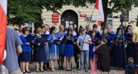 Chór Ziemi Sejneńskiej w 76 rocznicę Powstania Warszawskiego