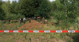 Wykopaliska pod nadzorem Policji przy ulicy Mickiewicza w Sejnach