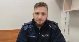 Dzielnicowy Krasnopola z gratulacjami