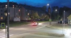 Potrącił kobietę na przejściu i uciekł