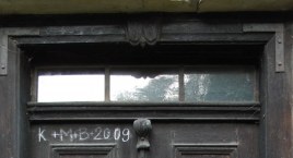 Dlaczego piszemy K+M+B+?