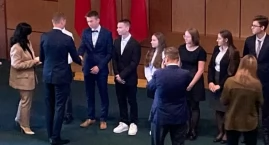 W gronie stypendystów premiera