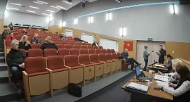 Głosy na sesji rady miejskiej Sejn