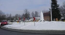Bałwan na sejneńskim rondzie 