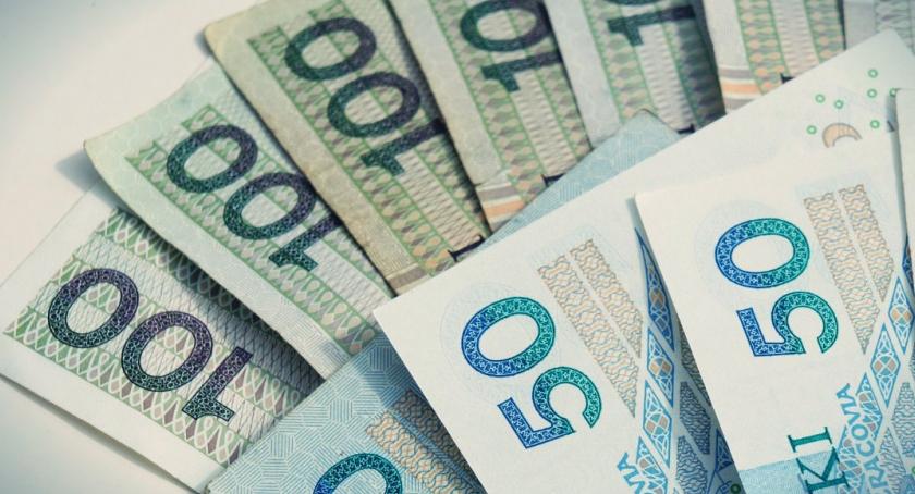 Jak to zadłużeniem było?