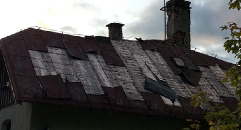Kradli blachę z dachów domów wypoczynkowych