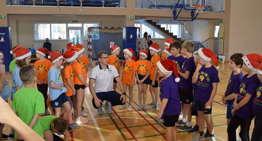 Uczymy się bawiąc….czyli zajęcia z piłkami Eduball w Szkole Podstawowej nr 1