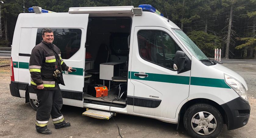 Życzliwi i gotowi do pomocy. Z naszych strażaków możemy być tylko dumni.