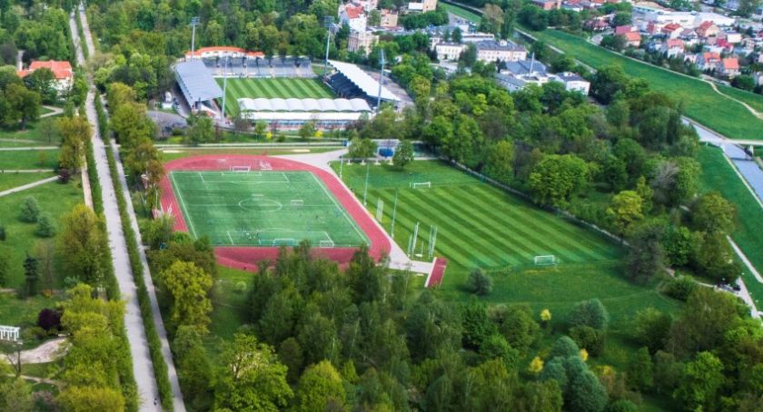 Kompleks sportowy w parku już otwarty - sprawdź jak i kiedy korzystać