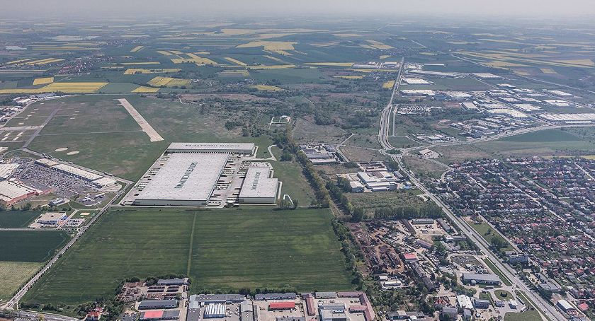 Czeska inwestycja na terenie byłego legnickiego lotniska z kredytem 