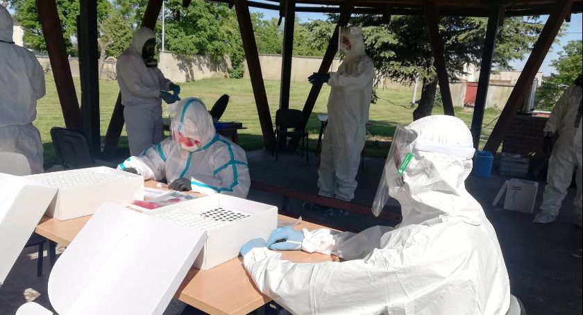 Nowe zakażenia COVID-19 w dwóch DPS-ach w powiecie legnickim 