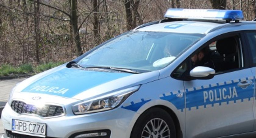 21-latek pomimo zakazu, wsiadł za kierownicę. Grozi mu 5 lat więzienia