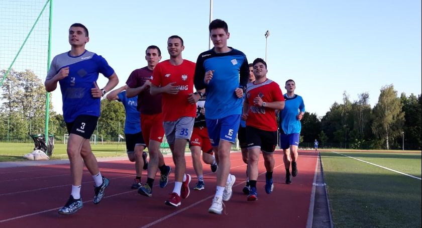 Piłkarze ręczni Siódemki Miedź Legnica wrócili do wspólnych treningów