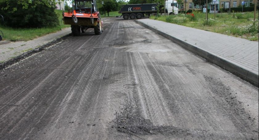 Uwaga kierowcy! Ruszyły prace na ul. Bieszczadzkiej i Karkonoskiej na Piekarach