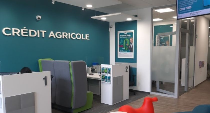 Bankowe rewolucje w Legnicy w wersji Credit Agricole