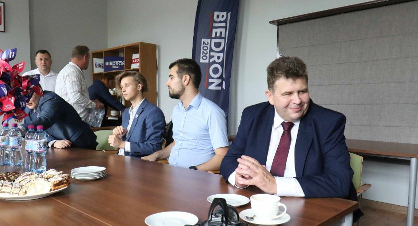 Obaz i Szmajdzińska zapraszają do nowego biura poselskiego w Legnicy