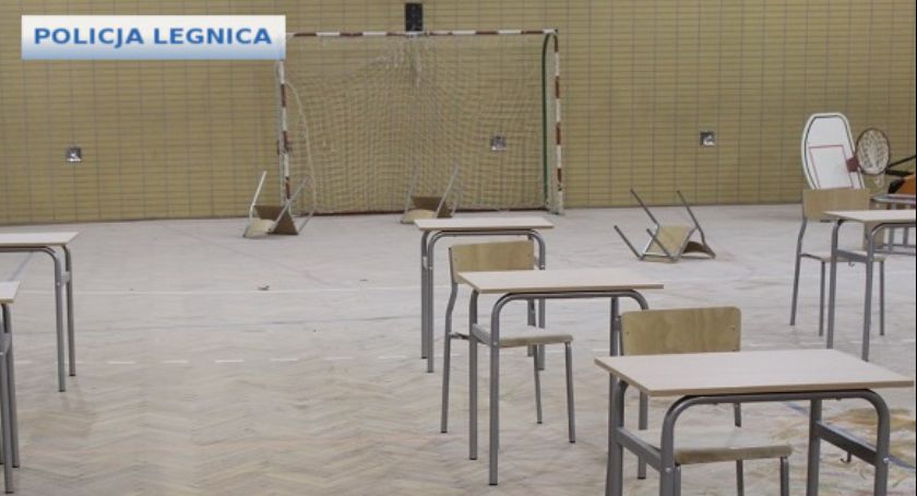 19-latek włamał się do szkoły i tłumaczył, że przyszedł na egzamin 