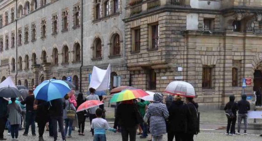 Legnicki ratusz pod lupą prokuratury! Czy śledczy zablokują budowę spalarni? 