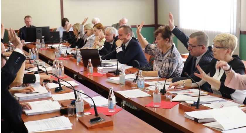 W poniedziałek sesja rady miejskiej. Atmosfera obrad może być gorąca 