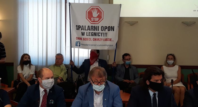 Społeczny protest przyniósł skutek. Nie będzie spalarni opon w Legnicy!