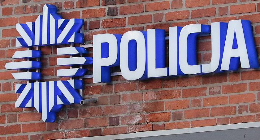 Dzielnicowy miał nosa. Bracia odpowiedzą za zniszczenie szkolnego płotu