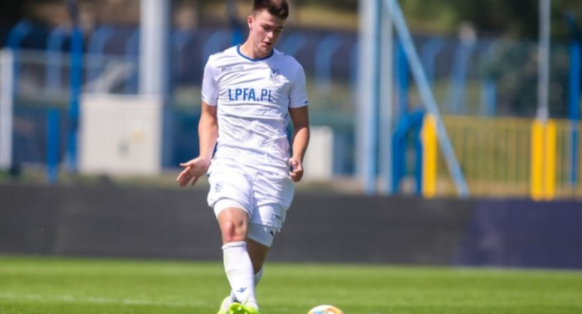 OFICJALNIE: Miedź Legnica wykupiła z Lecha Poznań 19-letniego obrońcę