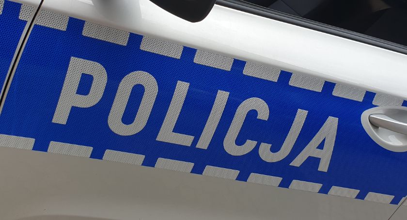 Policjanci zatrzymali w podlegnickim Goślinowie pijanego traktorzystę