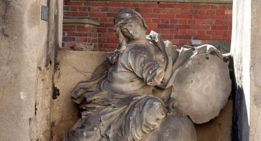 Co zwiedzić w Legnicy? Lapidarium, czyli pozostałości dawnego miasta [FOTO]