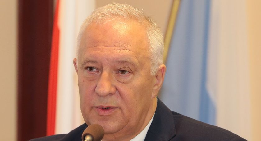Czy prezydent Legnicy skorzysta na sejmowej ustawie ws. podwyżek?
