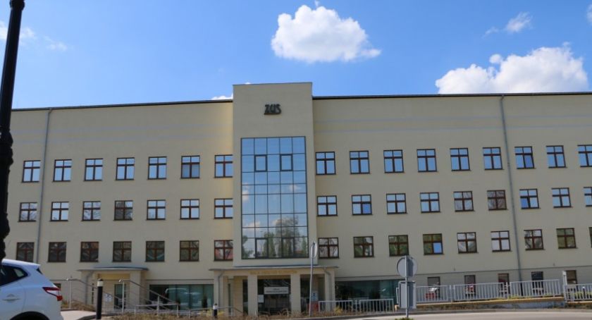 ZUS: do końca sierpnia można złożyć wniosek o dodatek solidarnościowy