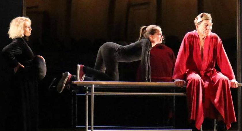 Król Lear z twarzą Mirosława Zbrojewicza na legnickiej scenie. Premiera w sobotę 